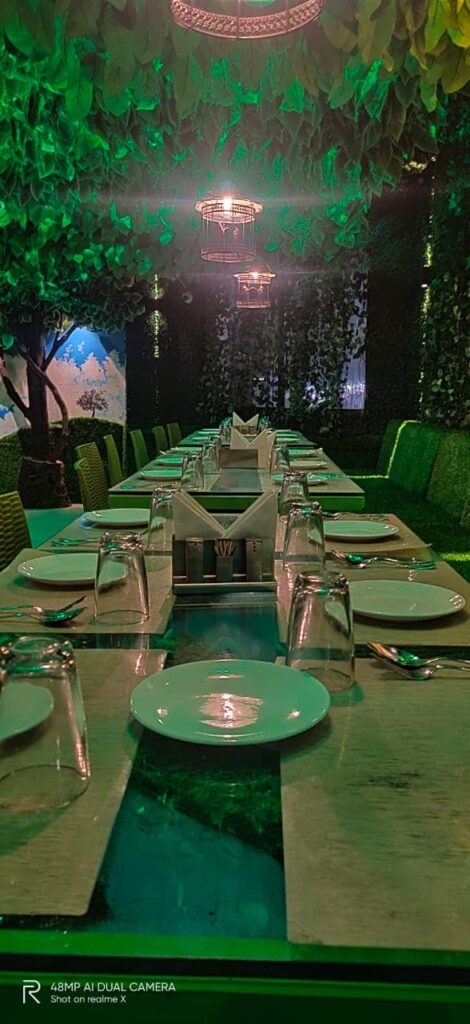 Jungle Restaurant Inside Image